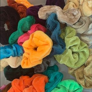 TONS OF SCRUNCHIES!!!! For cheap!!!
